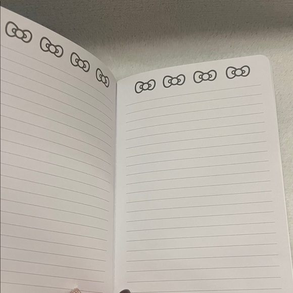 Hello Kitty Pink and Blue Tablet Cover (D) - Picture 2 of 3